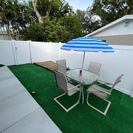 Cozy Private Studio W/Own Yard - 3Mi From Beach Семинол Экстерьер фото